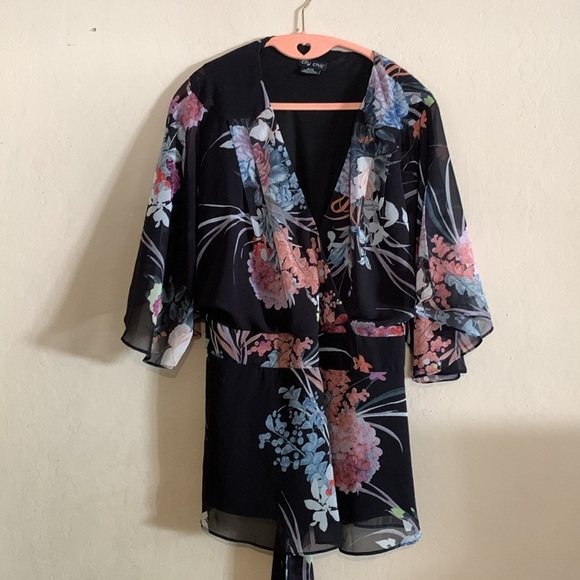 City Chic Women's Plus Size Top Tori Size 14 - Picture 2 of 6